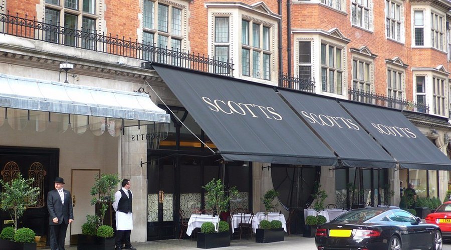 Heathrow to Mayfair chauffeur for private members clubs in London