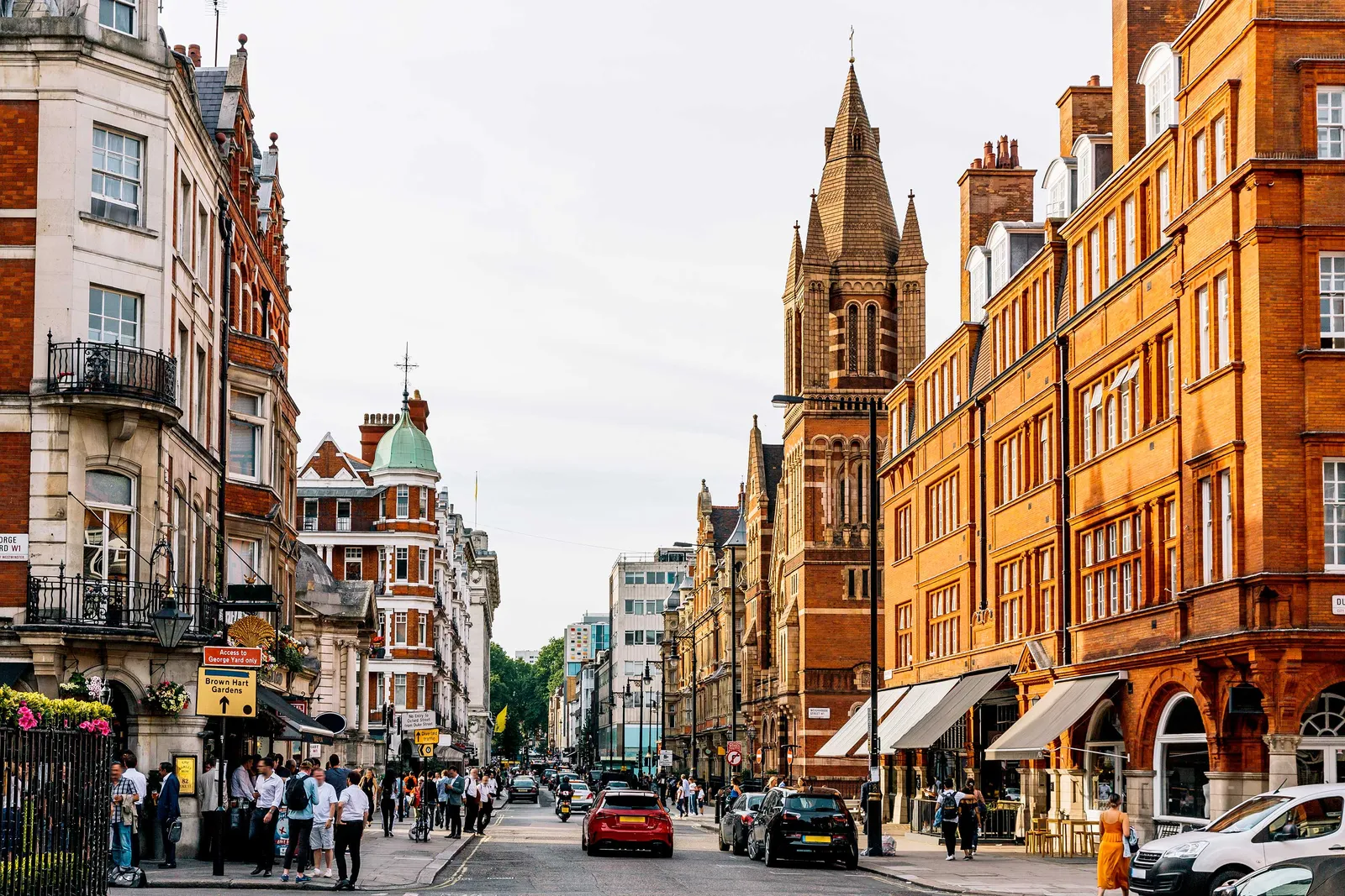 Heathrow to Mayfair chauffeur transfer near Harrods