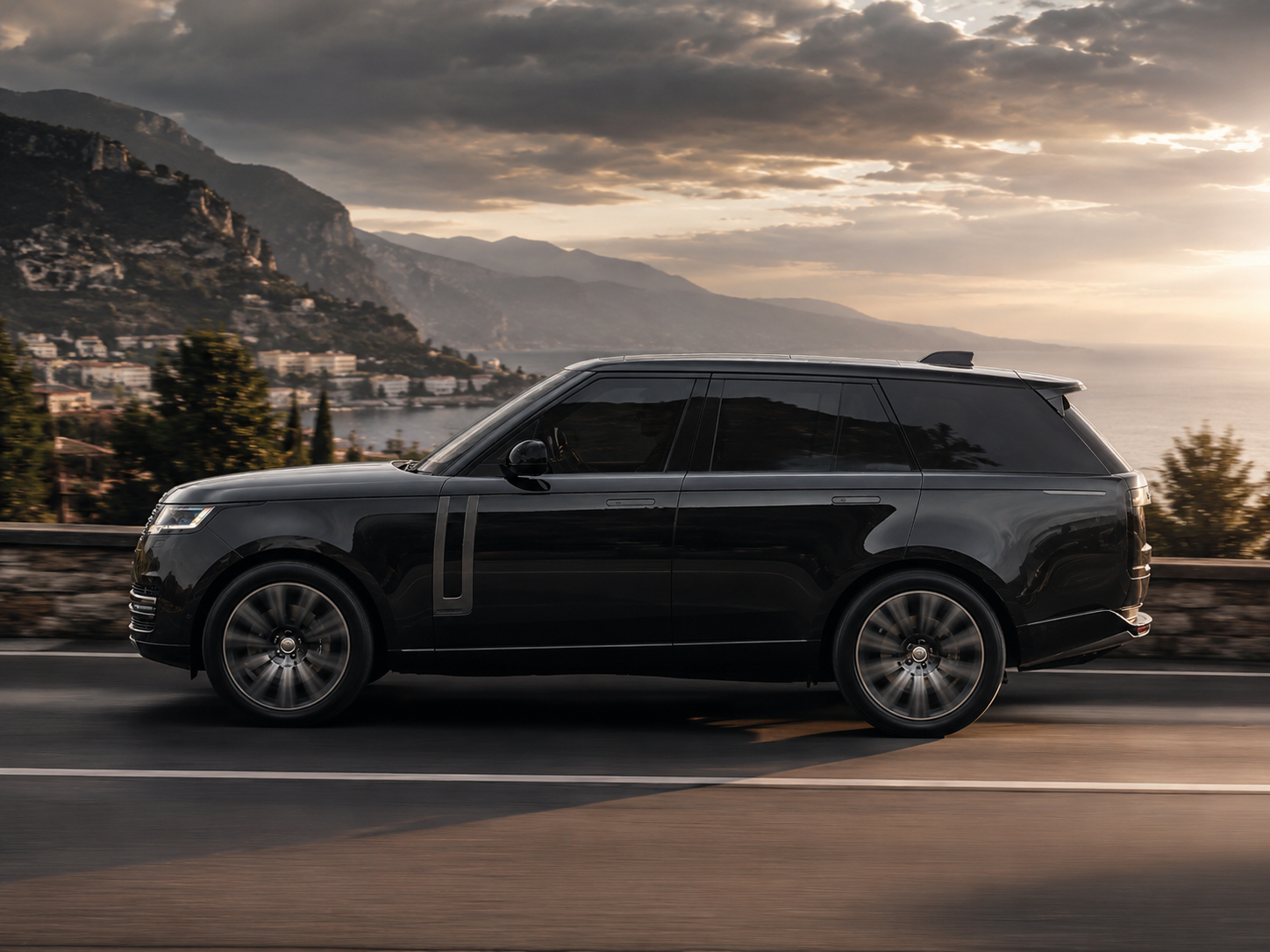 Range Rover side profile Black Fleet London Luxury SUV