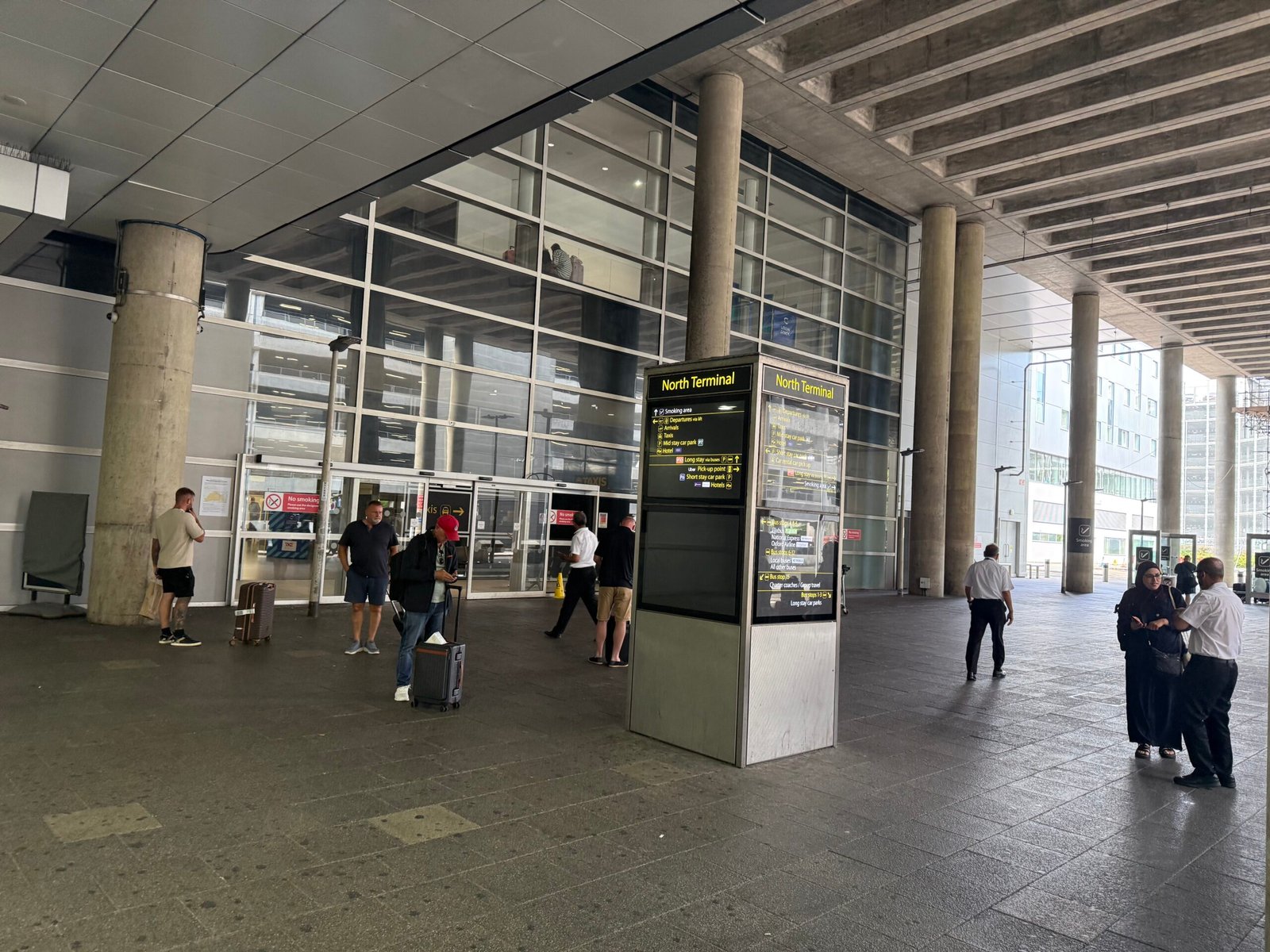 Covered pedestrian area between Gatwick North Terminal and the car park